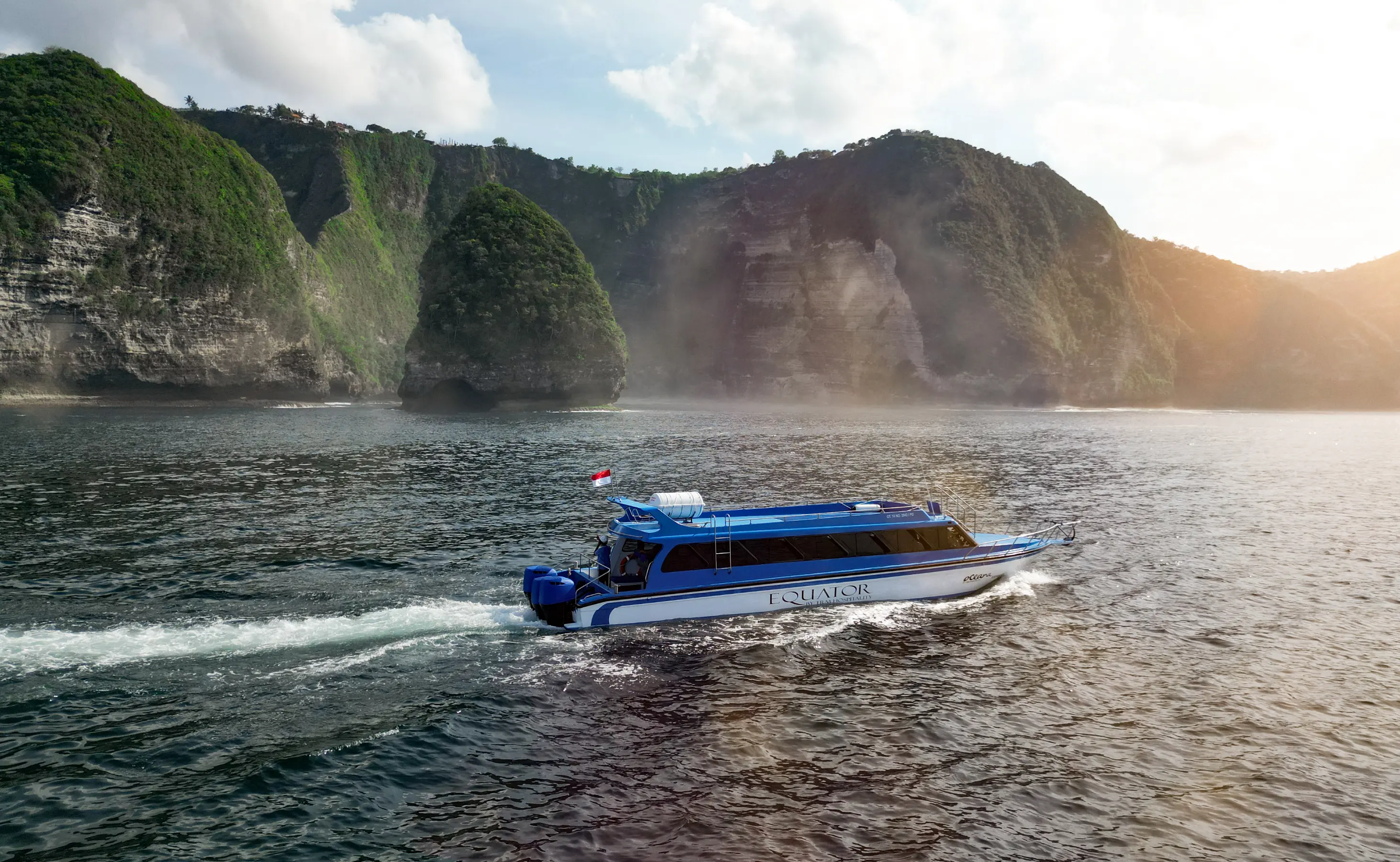 Equator fast boat Lembongan Beach Club & Resort
