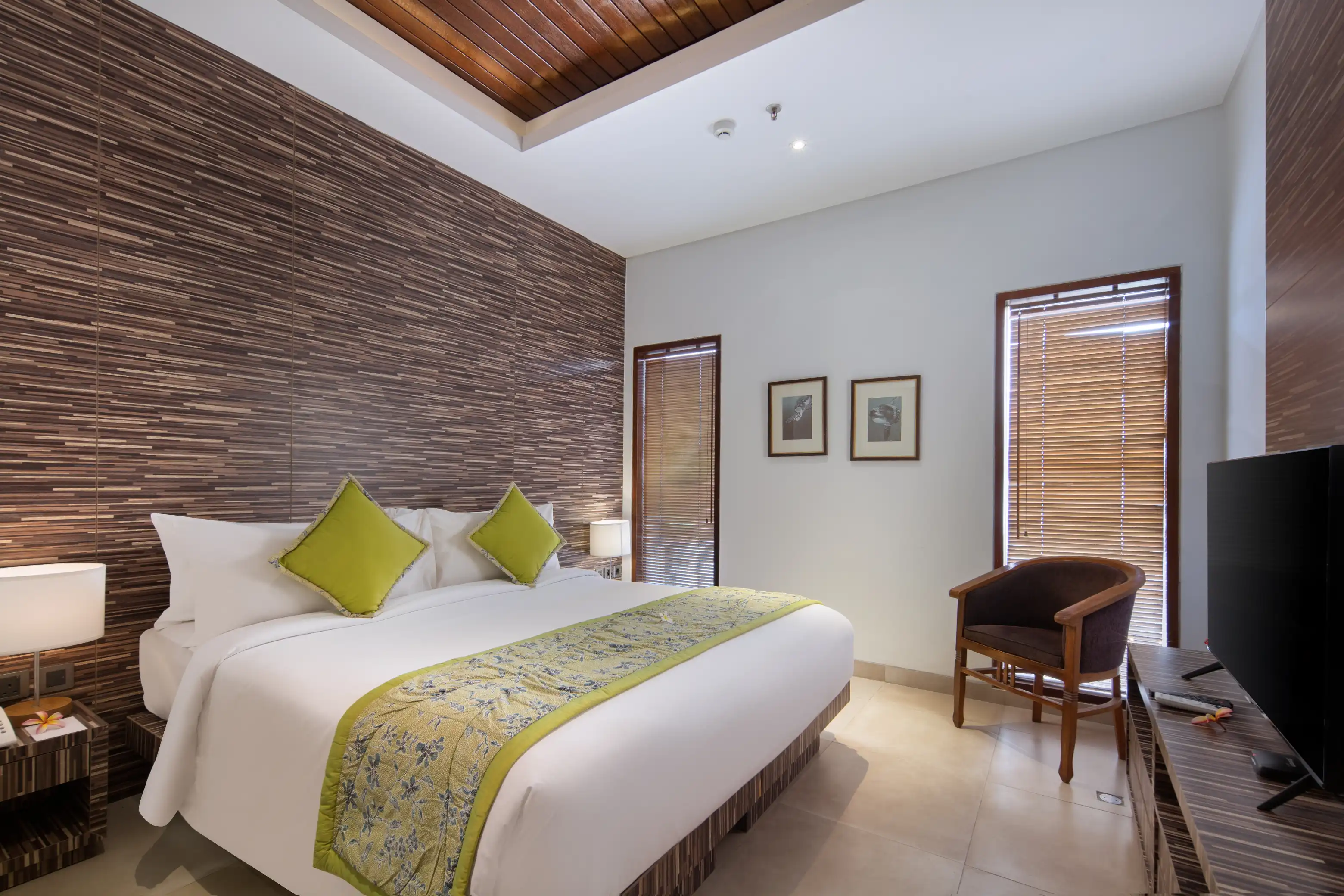 Deluxe Room with Boat Return Transfer and Shuttle Denpasar - Sanur - Denpasar Lembongan Beach Club Resort