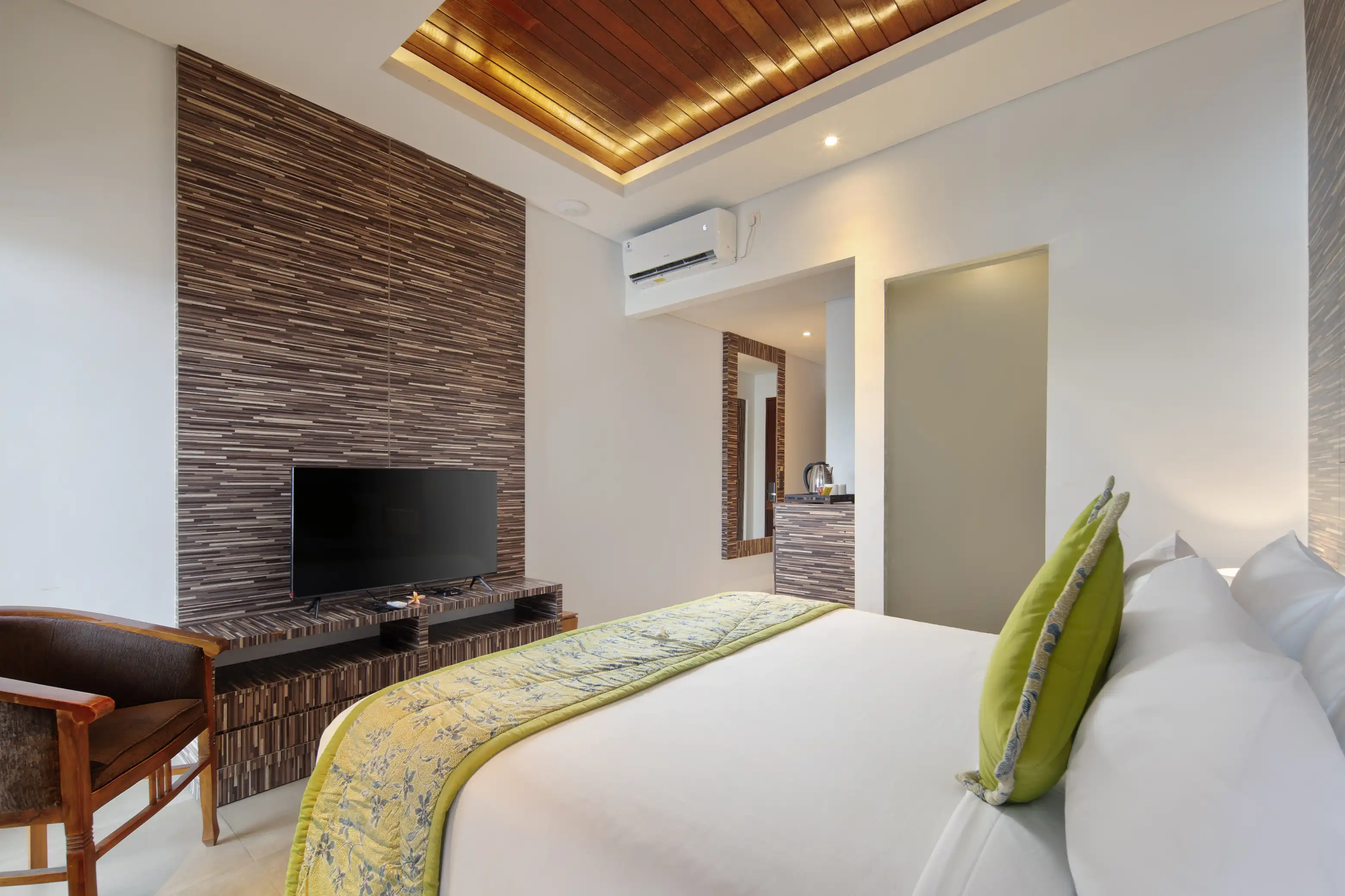 Deluxe Room with Boat Return Transfer and Shuttle Denpasar - Sanur - Denpasar's images