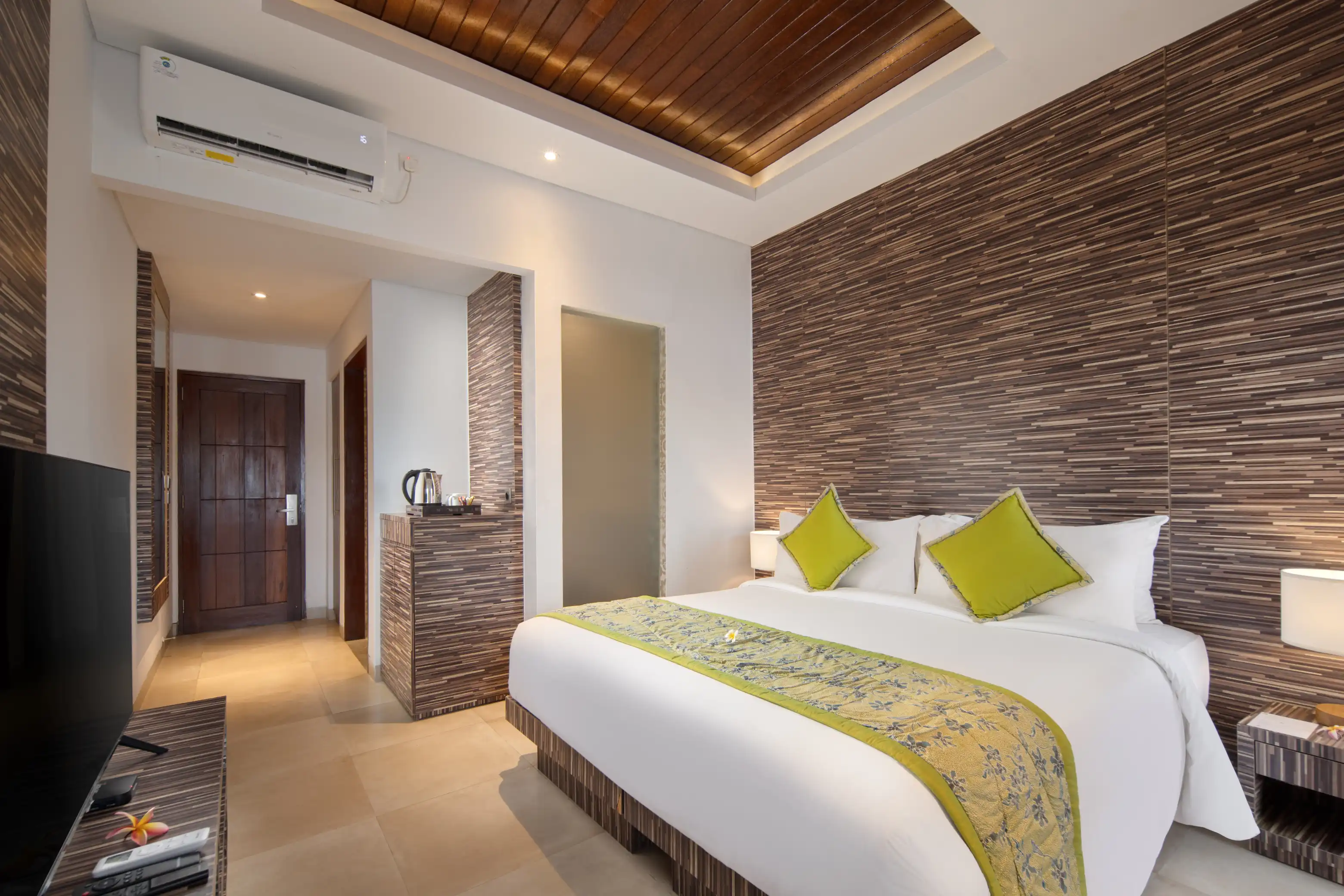Deluxe Room with Boat Return Transfer and Shuttle Denpasar - Sanur - Denpasar's images