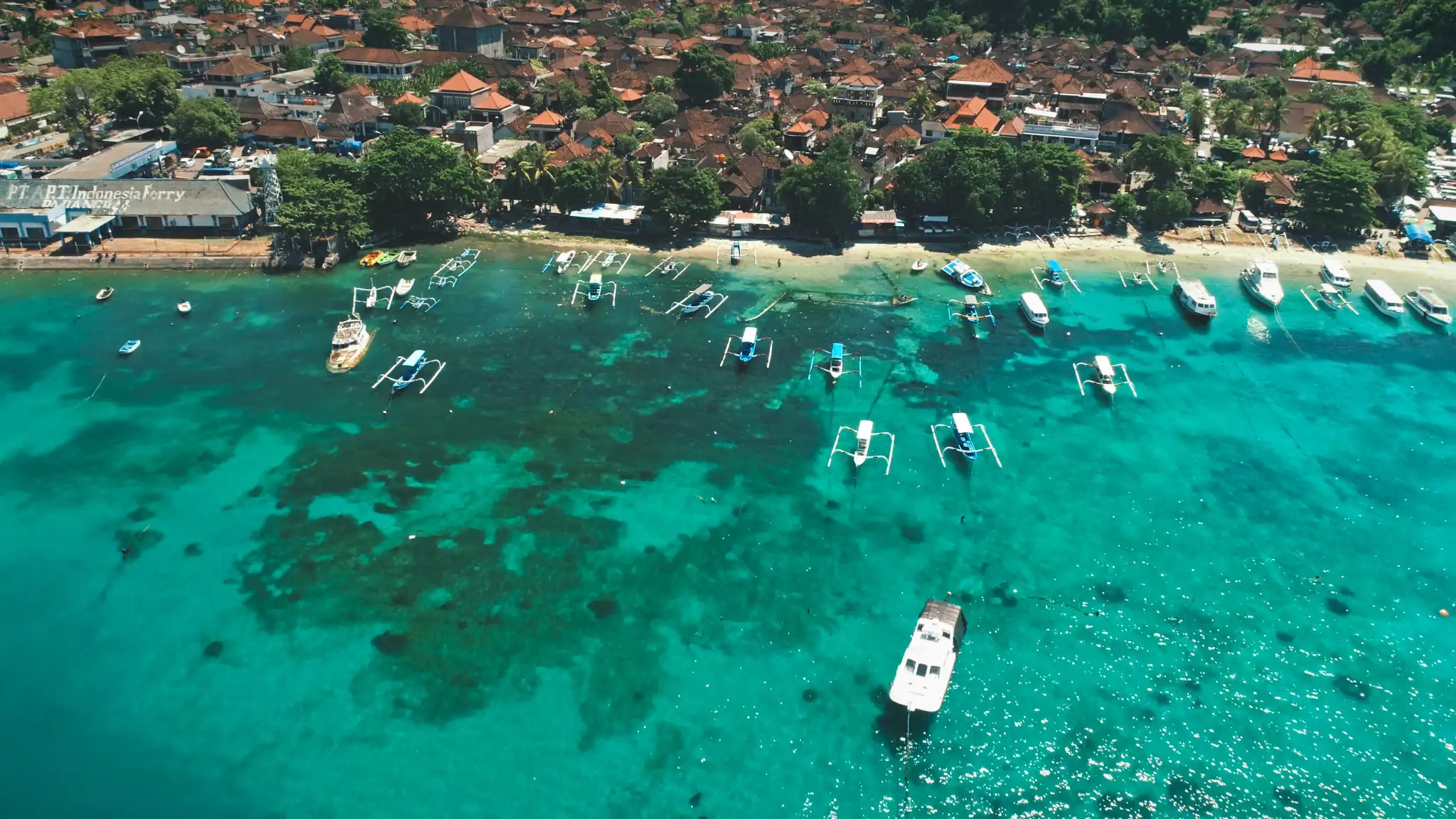 Best Places to Stay on a 4-Day Itinerary in Lembongan for a Tropical Escape